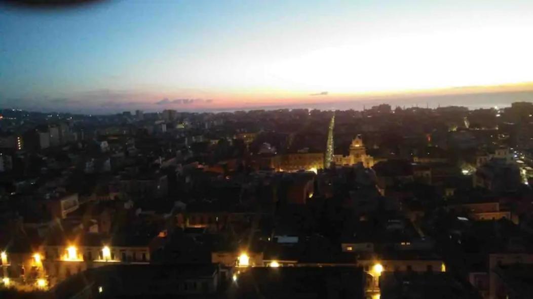 The Top Of CTA Exteriör bild